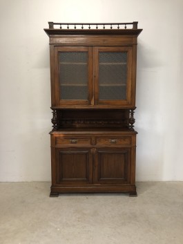 Puhvetkapp (125x242x49)