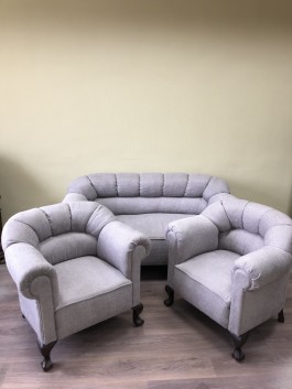 Sohva ja tugitoolid (2 tk)
