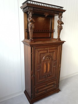 Servant (86x200x39)