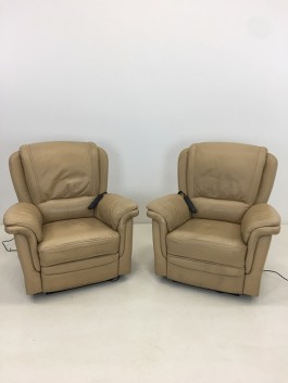Tugitoolid (95x105x80, 2 tk)
