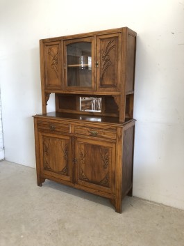 Puhvetkapp (130x199x43)