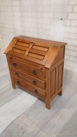 Sekretär (90x95x42)