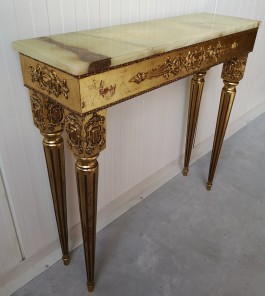 Konsoollaud (93x88x27)