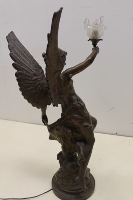 Laualamp (34x76x36)