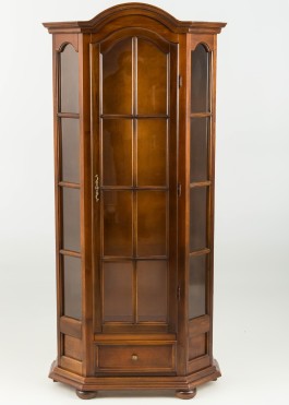 Vitriinikaappi (86x188x38)