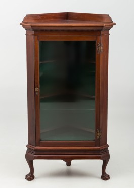 Kulmakaappi (77x140x53)