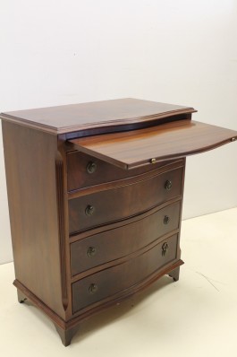Lipasto (73x86x42)