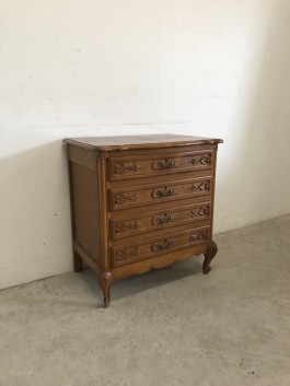 Lipasto (70x77x47)