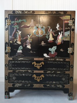 TV-kaappi (72x92x41)